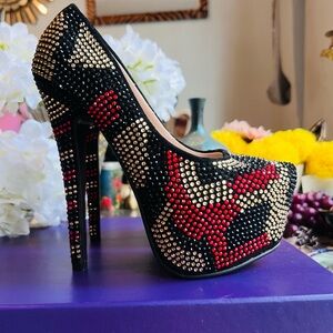 Desire Collection Black and Red Studded Heels in EXCELLENT condition! Size 6